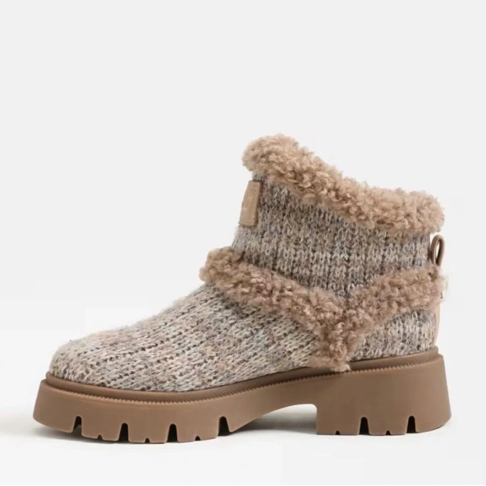 Sam Edelman Tan Knit Faux-Shearling Lug Ankle Boots